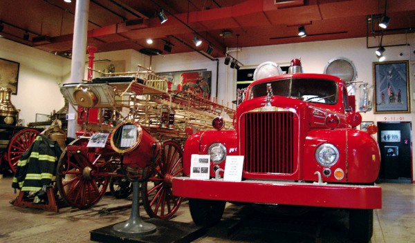 comparacion-camiones-bomberos-museo